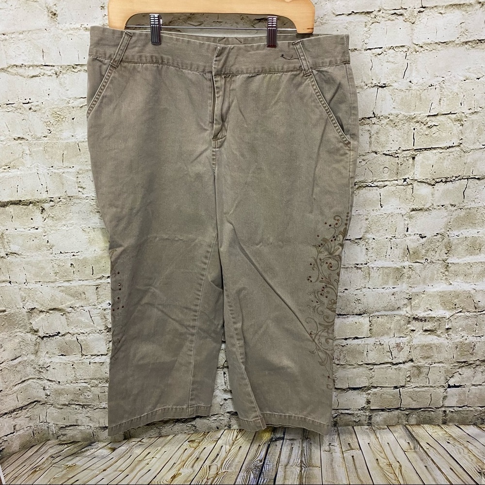 Venezia Tan Floral Jeweled Cotton Capris